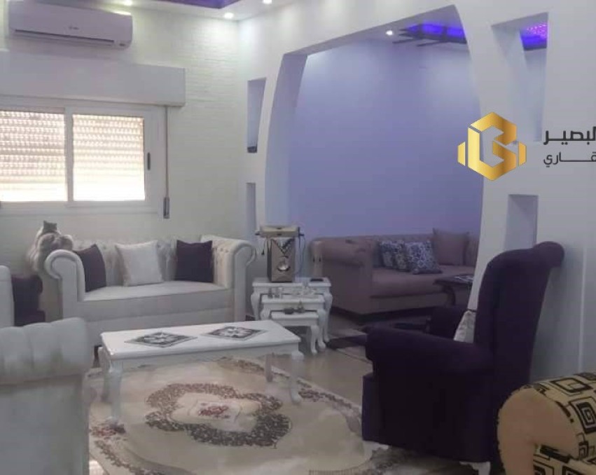 V063 فيلا سكنيه في الحي الجامعي